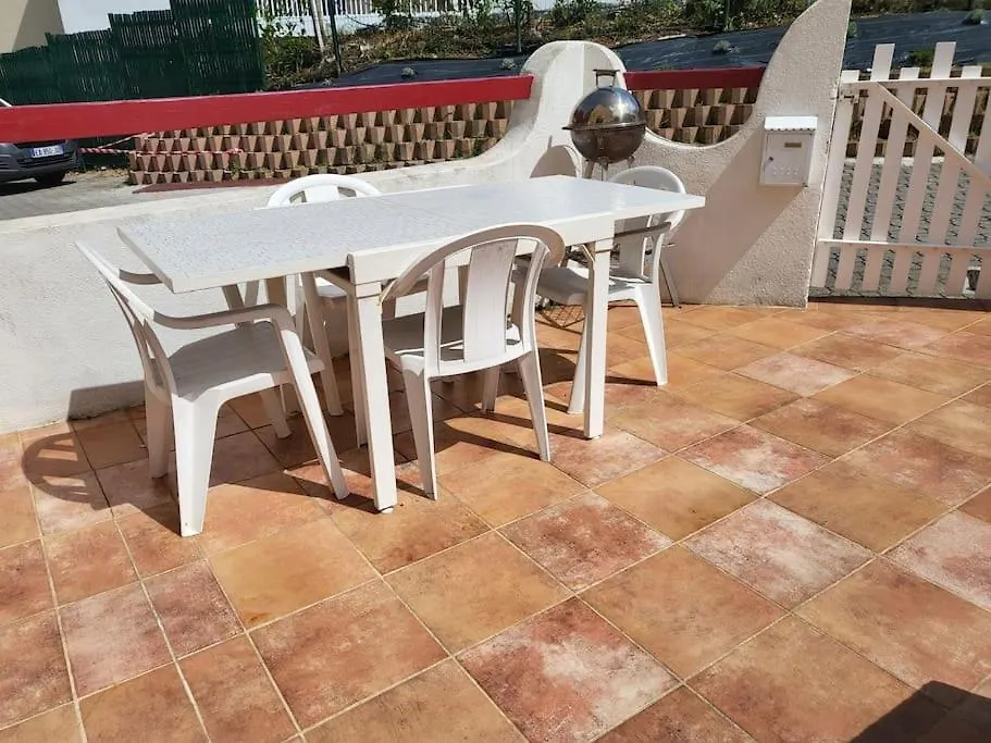 Apartment Beau Studio Pour 4 P A 5 Mn De La Plage Villeneuve-Loubet