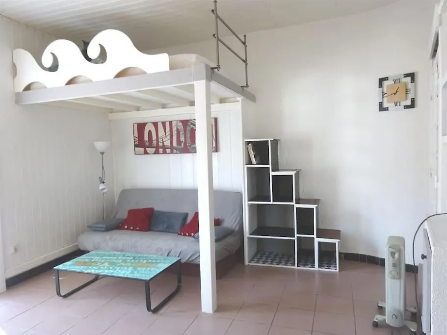 Beau Studio Pour 4 P A 5 Mn De La Plage Villeneuve-Loubet France