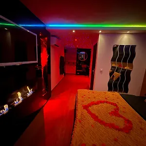  Appartement Loveroom - Spicy Love - Situee Entre Nice Et Cannes, Alpes Maritimes